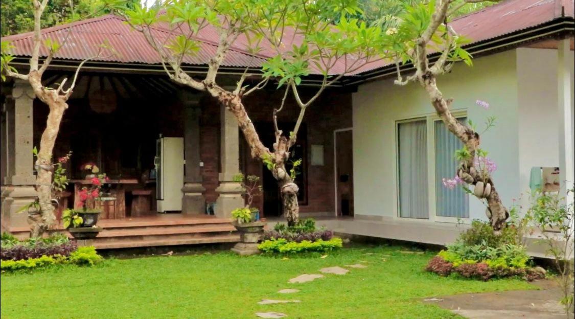 Mesari Cottage Guest House Pabean Buleleng Eksteriør billede